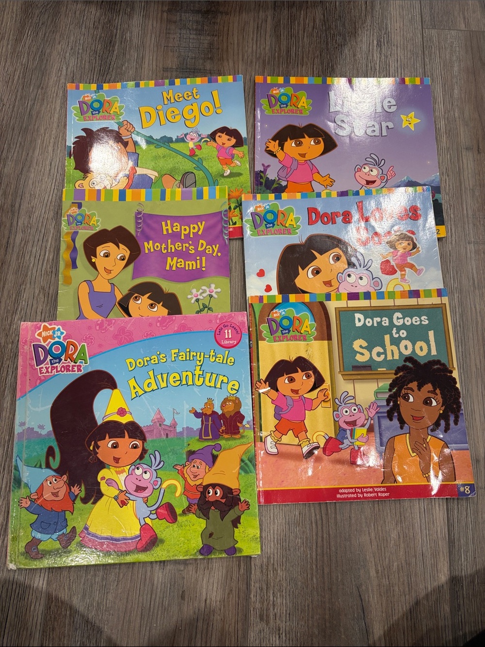 6 Dora the Explorer Books